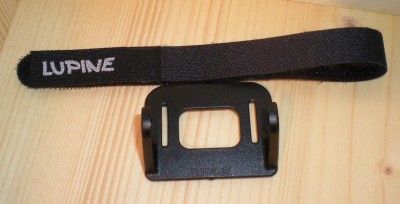 neuer Piko Helmhalter